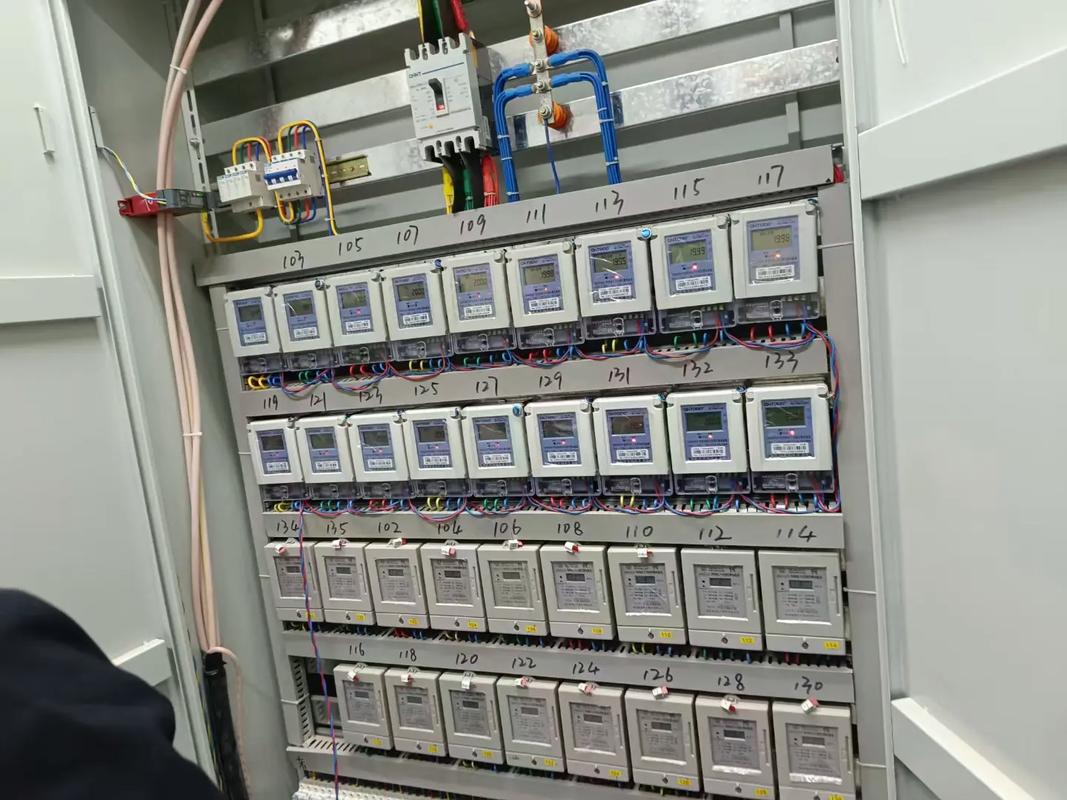 校园老电表不改造带来的安全隐患